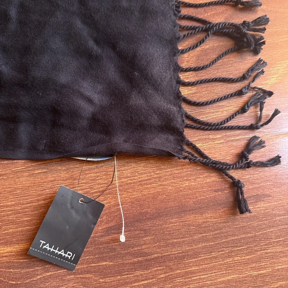 TAHARI Black Viscose Scarf with Fringe